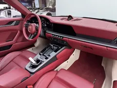 2022 Porsche 911 Targa 4 3.0T, белый — фото 16
