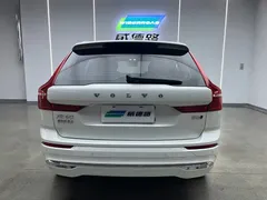 2022 Volvo XC60 4WD Luxury, белый — фото 8