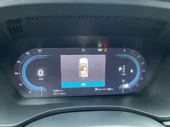 2022 Volvo XC60 4WD Luxury, белый — фото 26