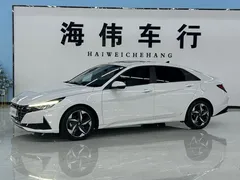 2022 Hyundai Elantra 1.5L CVT LUX Premium, белый — фото 1