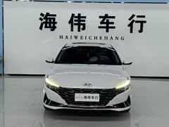 2022 Hyundai Elantra 1.5L CVT LUX Premium, белый — фото 2