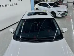 2022 Hyundai Elantra 1.5L CVT LUX Premium, белый — фото 8