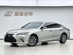 2021 Lexus ES 260 — фото 1