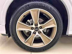 2022 Audi Q2L 35 TFSI, белый — фото 19