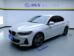 2023 BMW 1 Series 1 120i M Sport, белый — фото 1