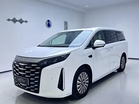 2025 BYD Xia 1.5T 180km