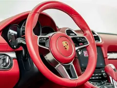 2020 Porsche 718 Boxster 2.0T, белый — фото 10