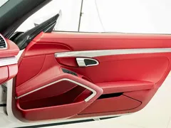 2020 Porsche 718 Boxster 2.0T, белый — фото 15