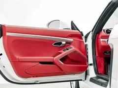 2020 Porsche 718 Boxster 2.0T, белый — фото 16