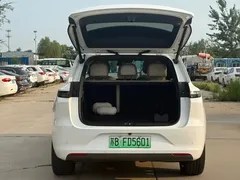 2024 Li Auto L6 Pro, белый — фото 12