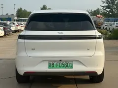 2024 Li Auto L6 Pro, белый — фото 14