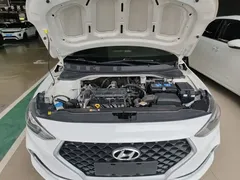 2020 Hyundai Elantra 1.6L AT GL, белый — фото 20