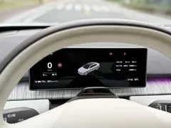 2023 Nio ET7 75kWh, белый — фото 10