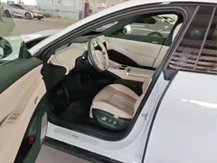 2025 Xiaomi YU7 4WD Max, белый — фото 5