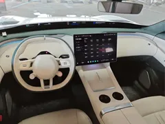 2025 Xiaomi YU7 4WD Max, белый — фото 7