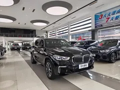 2022 BMW X5 30Li Premium M Sport Package, чёрный — фото 3
