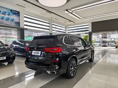 2022 BMW X5 30Li Premium M Sport Package, чёрный — фото 6