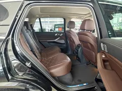 2022 BMW X5 30Li Premium M Sport Package, чёрный — фото 15