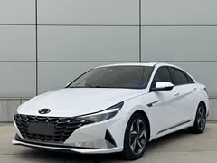 2022 Hyundai Elantra 1.5L CVT LUX Premium, белый — фото 1