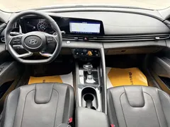 2022 Hyundai Elantra 1.5L CVT LUX Premium, белый — фото 8