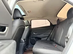 2022 Hyundai Elantra 1.5L CVT LUX Premium, белый — фото 11