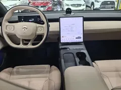 2024 Nio ET5 75kWh EV, синий — фото 6
