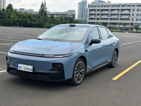 2025 Leapmotor B01 550