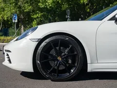 2020 Porsche 718 Boxster 2.0T, белый — фото 8