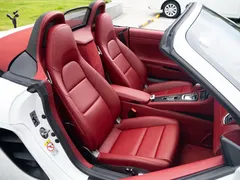 2020 Porsche 718 Boxster 2.0T, белый — фото 13