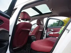 2023 BMW 3 Series 3 325Li M, белый — фото 12