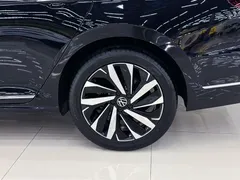 2023 Volkswagen 330TSI Luxury, чёрный — фото 22