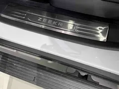 2025 Zeekr 9X Hyper 70kWh, белый — фото 34