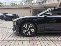 2022 Nio ET5 75kWh, синий — фото 14