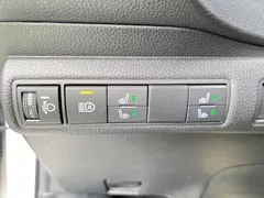 2021 Toyota Corolla 1.2T S-CVT Luxury, белый — фото 12