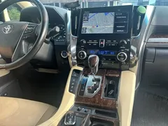 2021 Toyota Alphard Hybrid 2.5L Premium, чёрный — фото 10