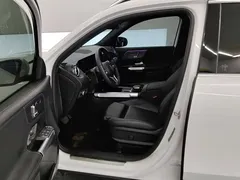 2021 Mercedes-Benz GLB 200, белый — фото 9