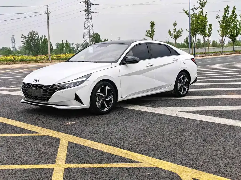2021 Hyundai Elantra 1.5L CVT GLX Elite