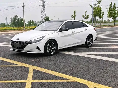 2021 Hyundai Elantra 1.5L CVT GLX Elite