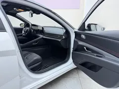 2022 Hyundai Elantra 1.5L CVT 20th Anniversary, белый — фото 21