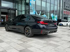 2022 BMW 5 Series 5 530Li M, чёрный — фото 6