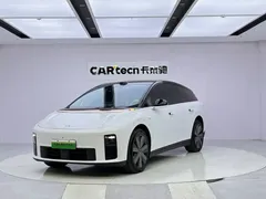 2025 Li Auto i6 4WD Standard, белый — фото 1