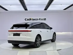 2025 Li Auto i6 4WD Standard, белый — фото 5