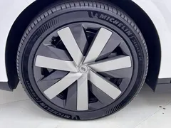 2025 Li Auto i6 4WD Standard, белый — фото 12