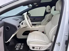 2025 Li Auto i6 4WD Standard, белый — фото 16