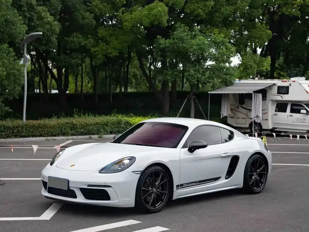 2019 Porsche 718 Cayman T 2.0T
