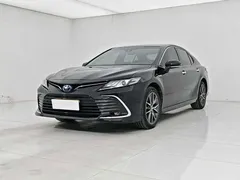 2021 Toyota Camry Hybrid 2.5HG Luxury, чёрный — фото 1