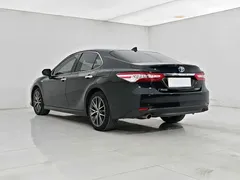 2021 Toyota Camry Hybrid 2.5HG Luxury, чёрный — фото 6