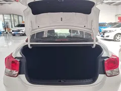 2020 Hyundai Reina 1.4L MT GL, белый — фото 19
