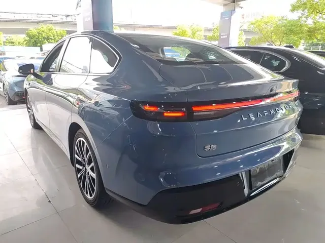 2025 Leapmotor B01 550