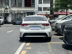 2022 Toyota Levin 185T CVT Luxury, белый — фото 4